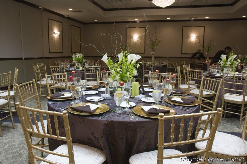 Clarion Hotel & Suites Mount Laurel Facilități foto